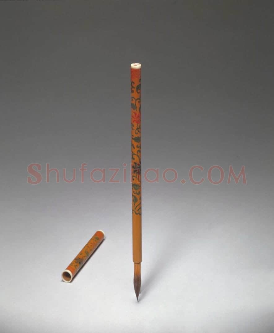 彩漆缠枝莲纹紫毫笔 | 故宫文房用品藏品